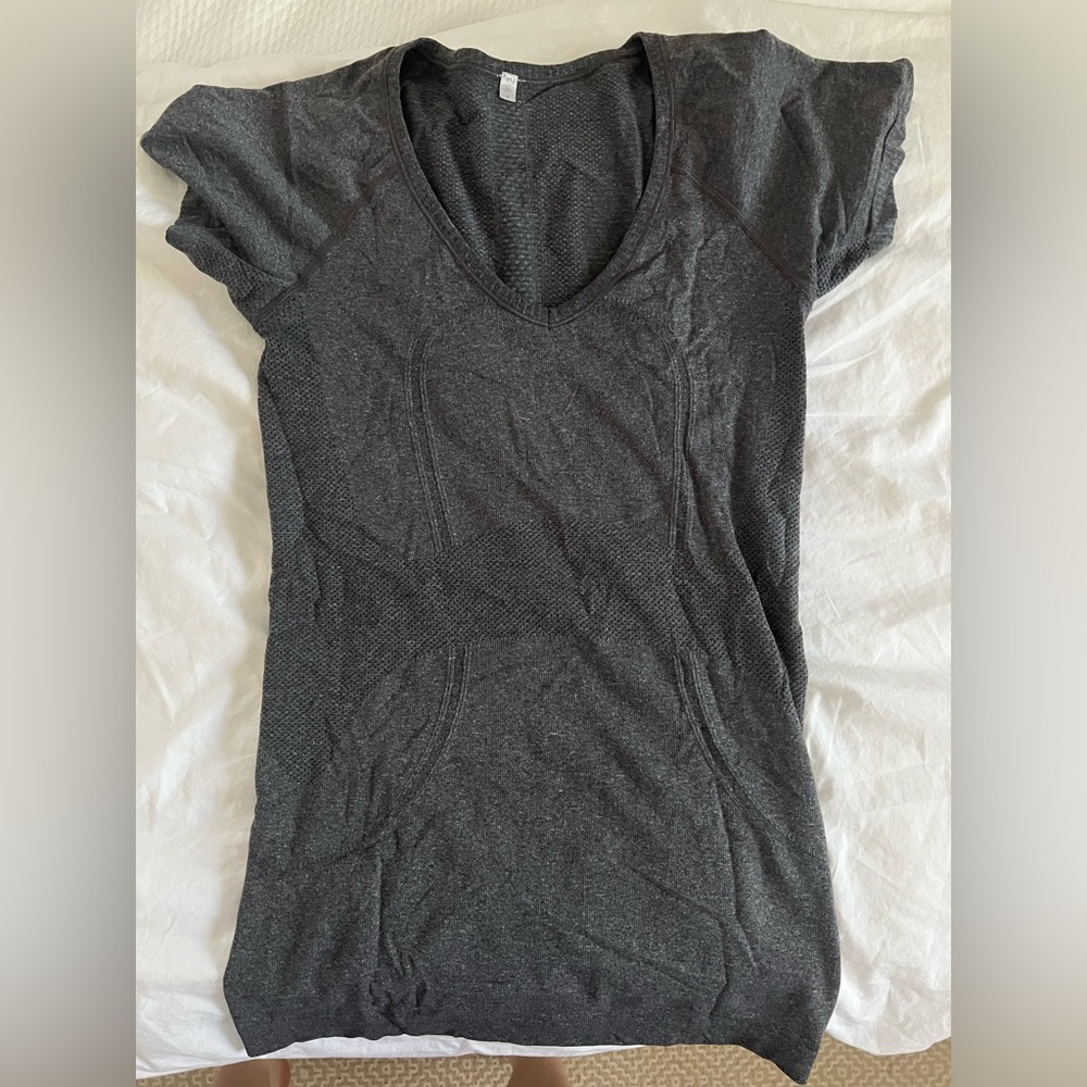 Lululemon v neck